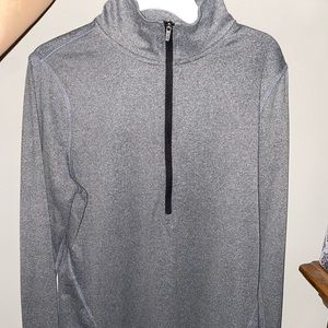 Athletic wear long sleeve